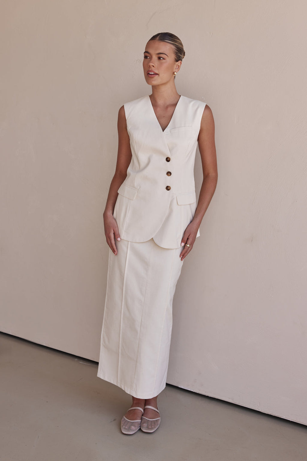 Linen Vest for Women-1